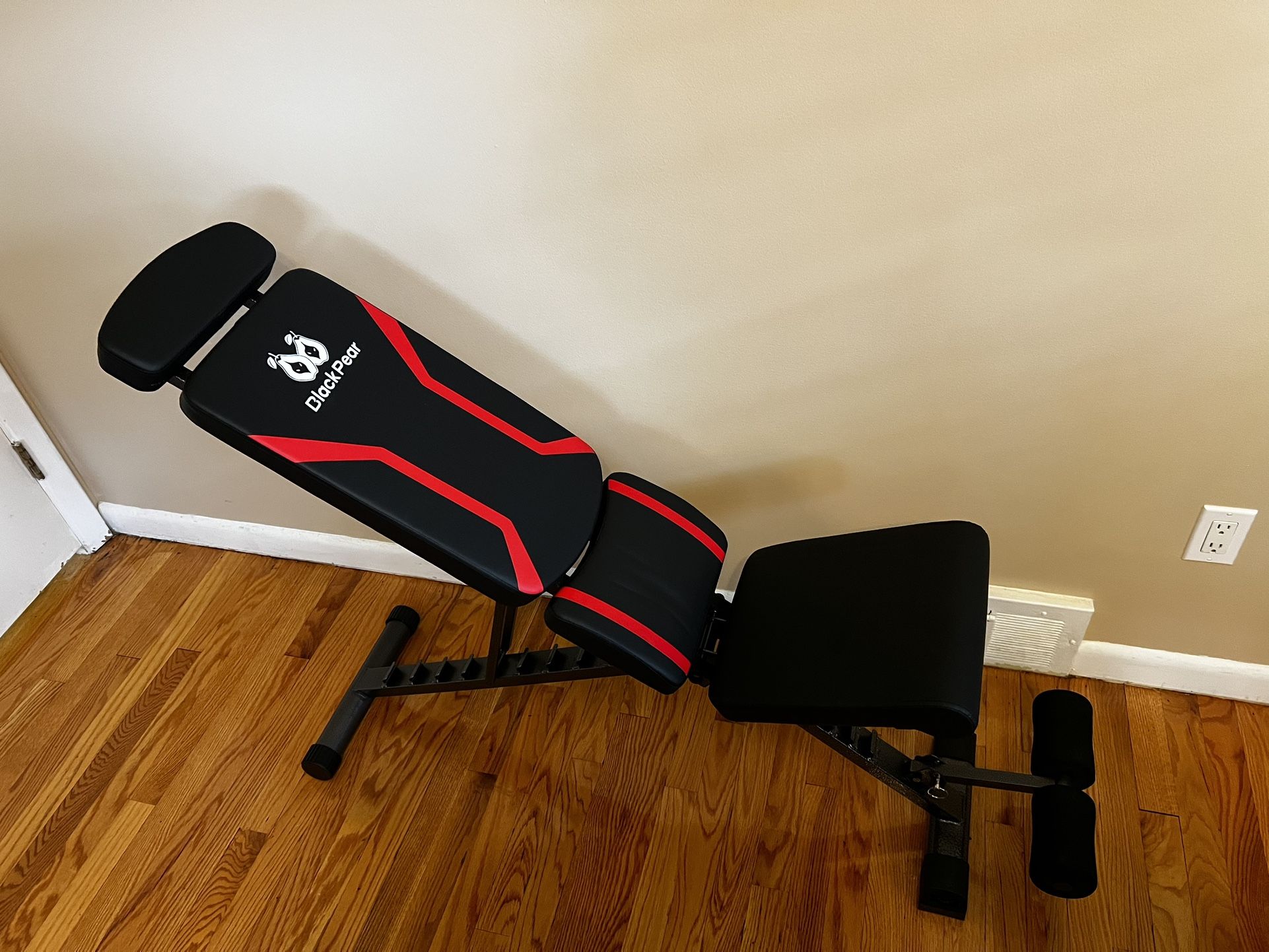 Adjustable Weight Bench for Home Gym