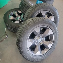 Like New 2023 Dodge Ram 20 Inch Rims With Hankook Tires 60% Tread. Balanced Ready To Go
