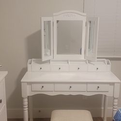 Makeup Vanity