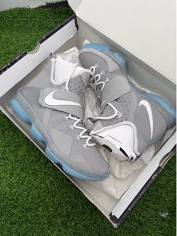 Nike LeBron 14 “Air Mag” Size 11.5