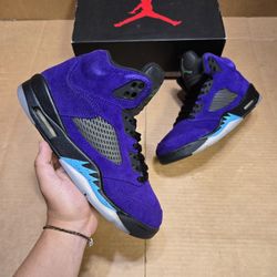 Size 8 - Jordan 5 Retro Alternate Grape 2020