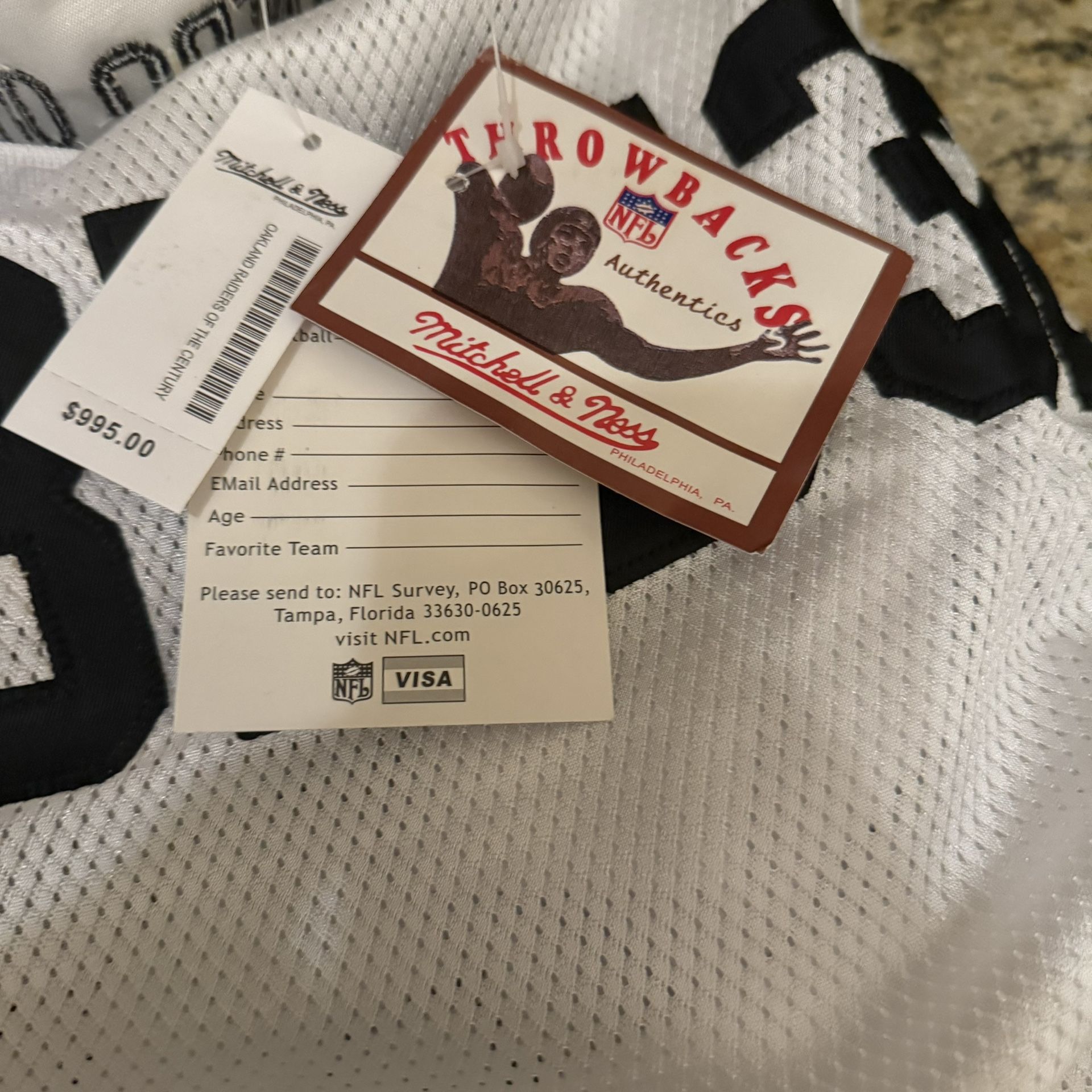 Oakland Raiders Throwback Jersey. Xl