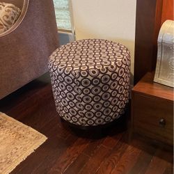 Beautiful Ottoman Chair  , Side Chair  , Never Been used  