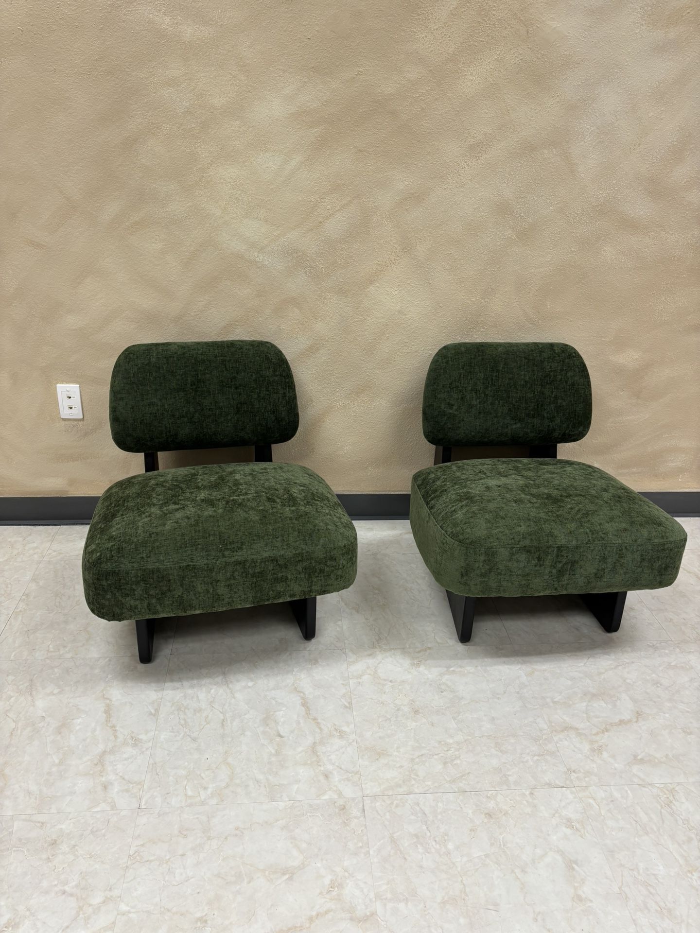 2 Sofa Chairs