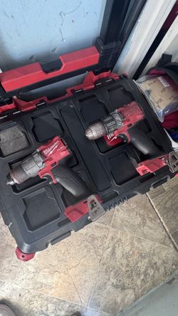 Milwaukee M18 Hammer Drill