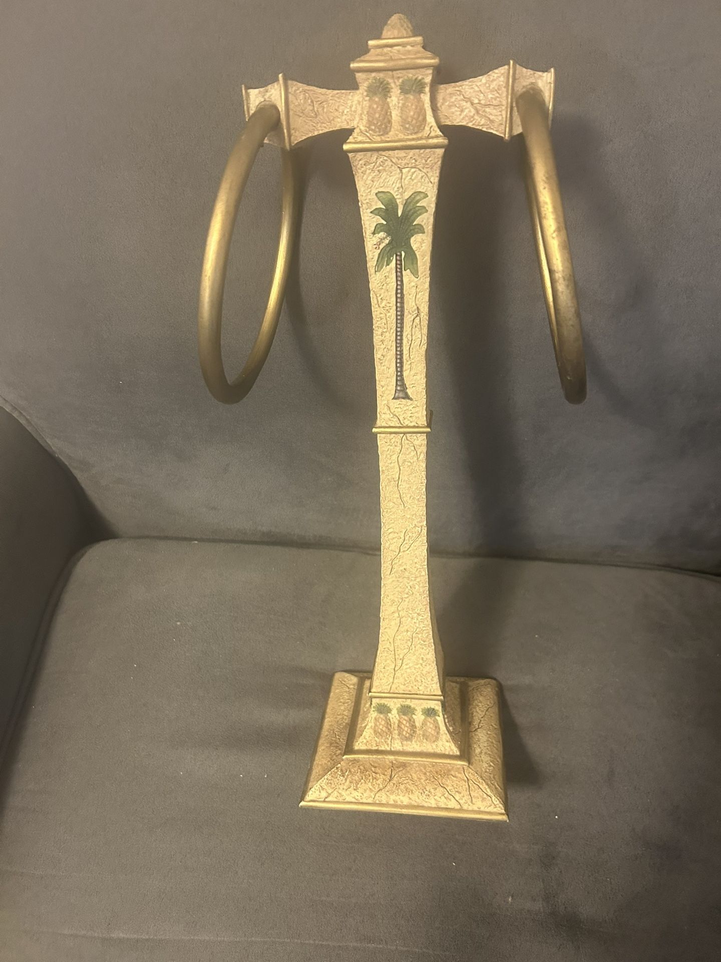 Two Ring Towel Stand Holder With Palm And Pineapple Design