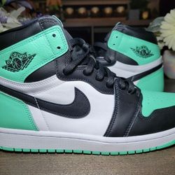 JORDAN 1 RETRO HIGH OG 'GREEN GLOW'