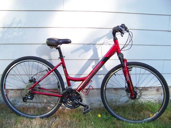 diamondback menona hybrid bike