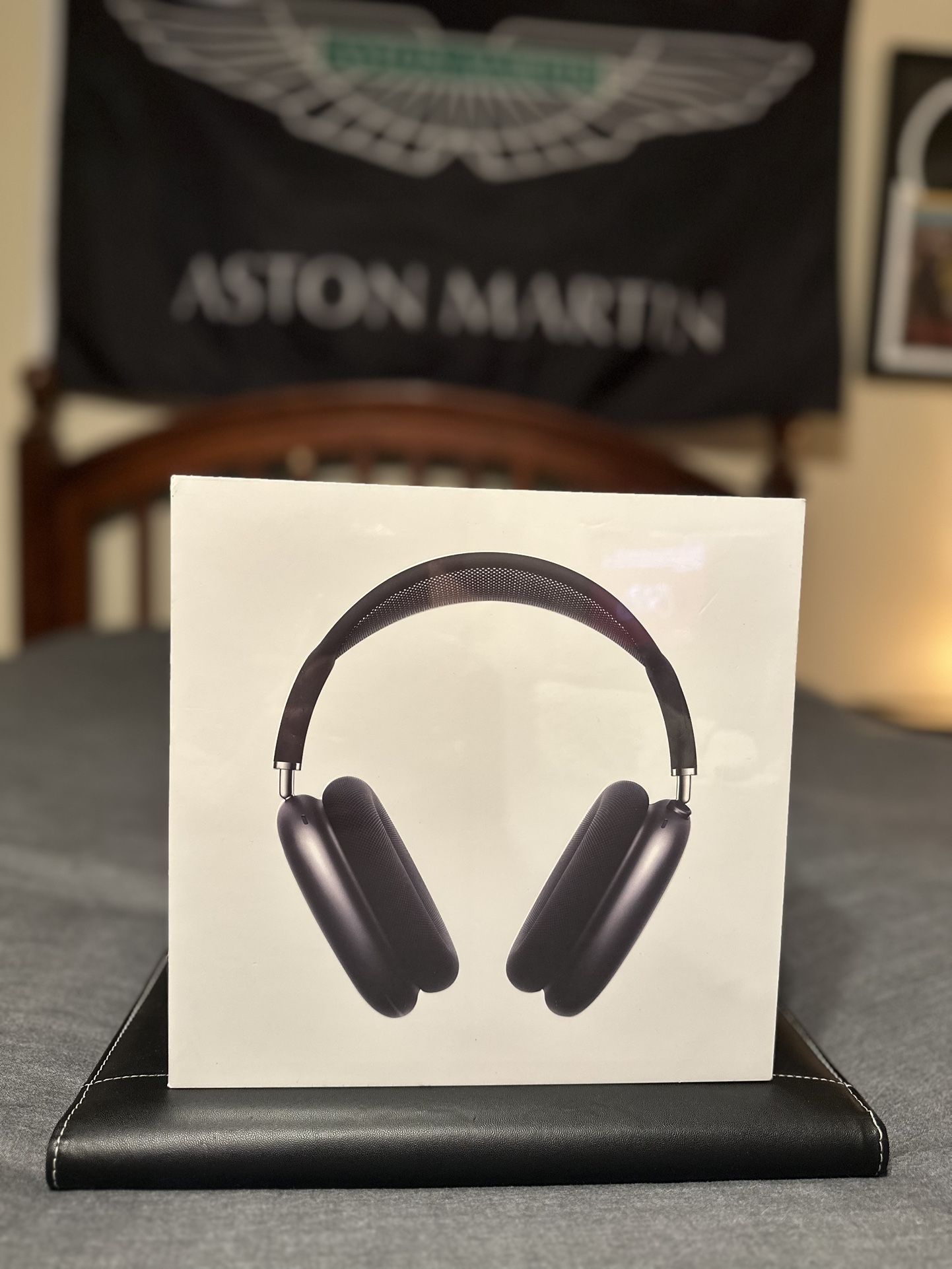 Apple AirPods Max (Midnight) – Brand New Sealed – $280 OBO