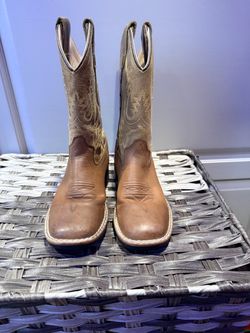 Cody James kids cow boy boots size 12