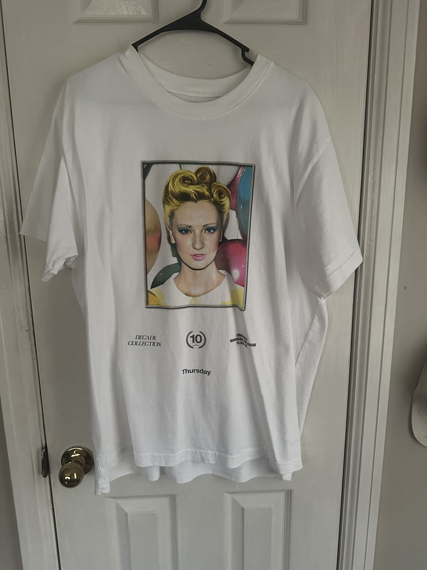 THURSDAY TEE