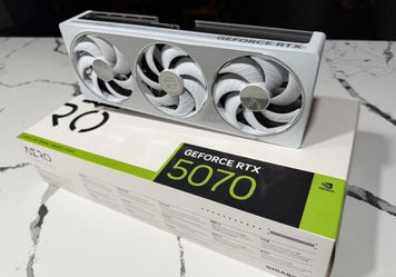Nvidia Aero RTX 5070 12GB white GPU