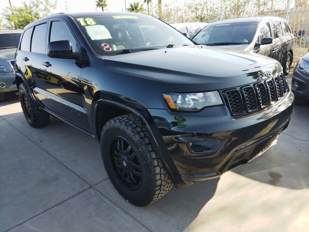 2018 Jeep Grand Cherokee Altitude Edition 4x4 only 54,000 Miles