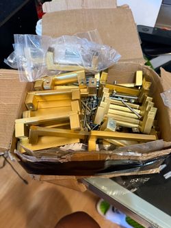 Cabnet's gold. Handles  new