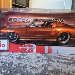 1967 Ford Mustang GTA Fastback 1:18 ~ Maisto Special Edition
