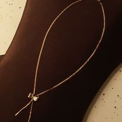 Herringbone 14 Kt Yellow Gold Bow Necklace