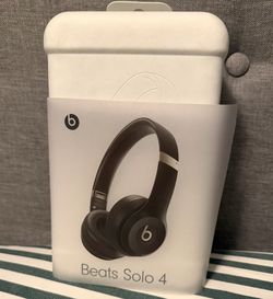 Beats Solo 4