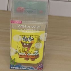 Wet  & Wild Spongebob Flat Kabuki Brush Spongebob Square Pants Makeup Collection
