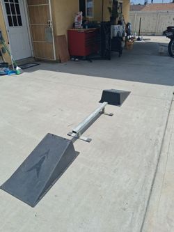 Skate raíl with ramps