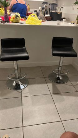 Black islands chairs