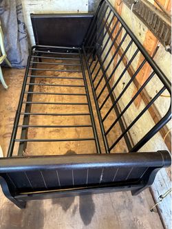 Fulton bed/Couch