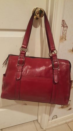 FOSSIL BURGANDY LEATHER BRIEF CASE MESSAGER BAG.