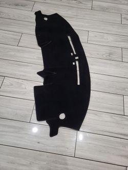 Ford expedition dash cover