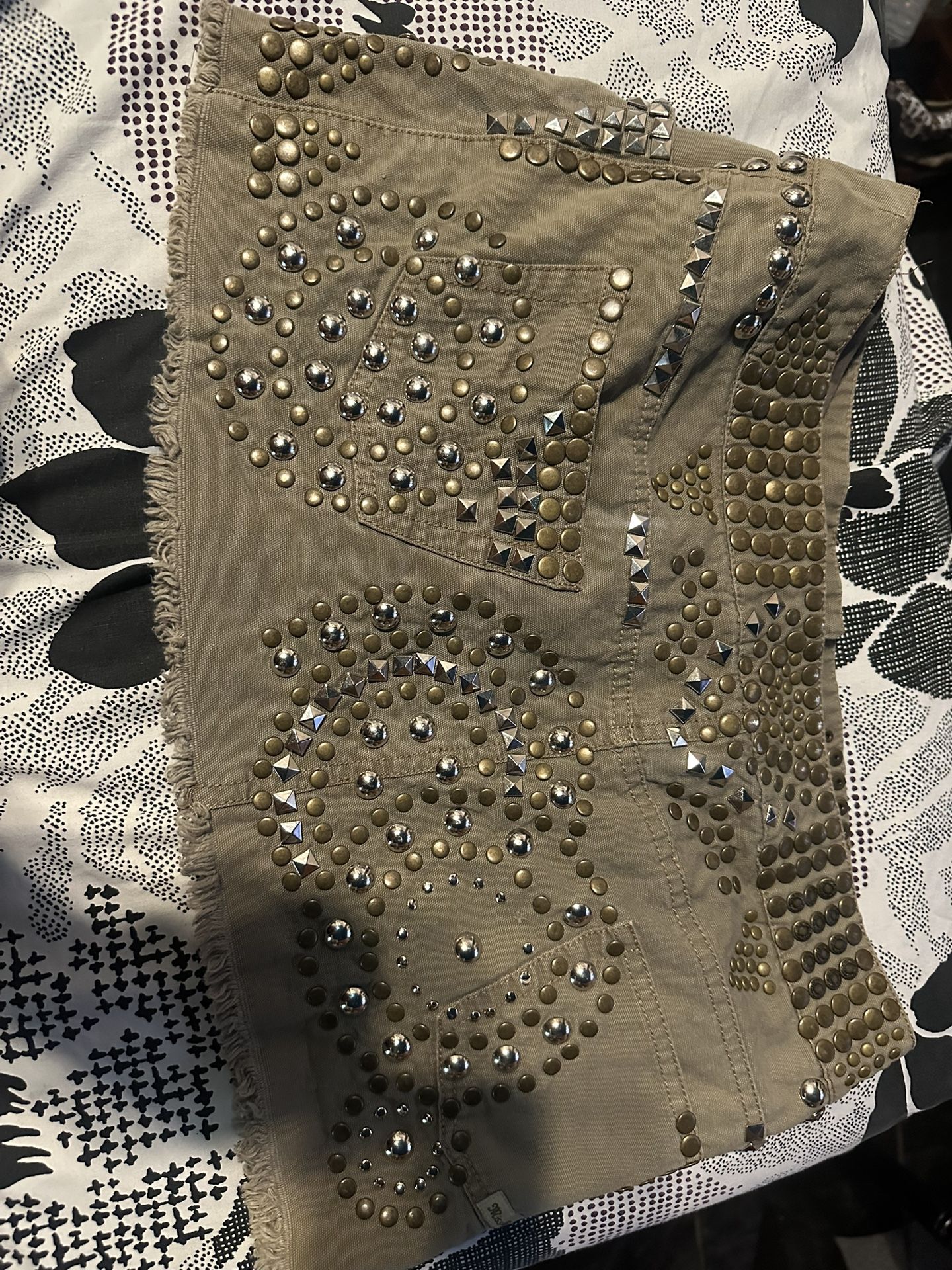 MISS ME SKIRT