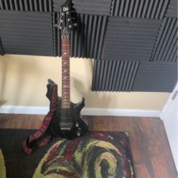 LTD F-250 With A Mini Amp And A Brand New Case Read Description 