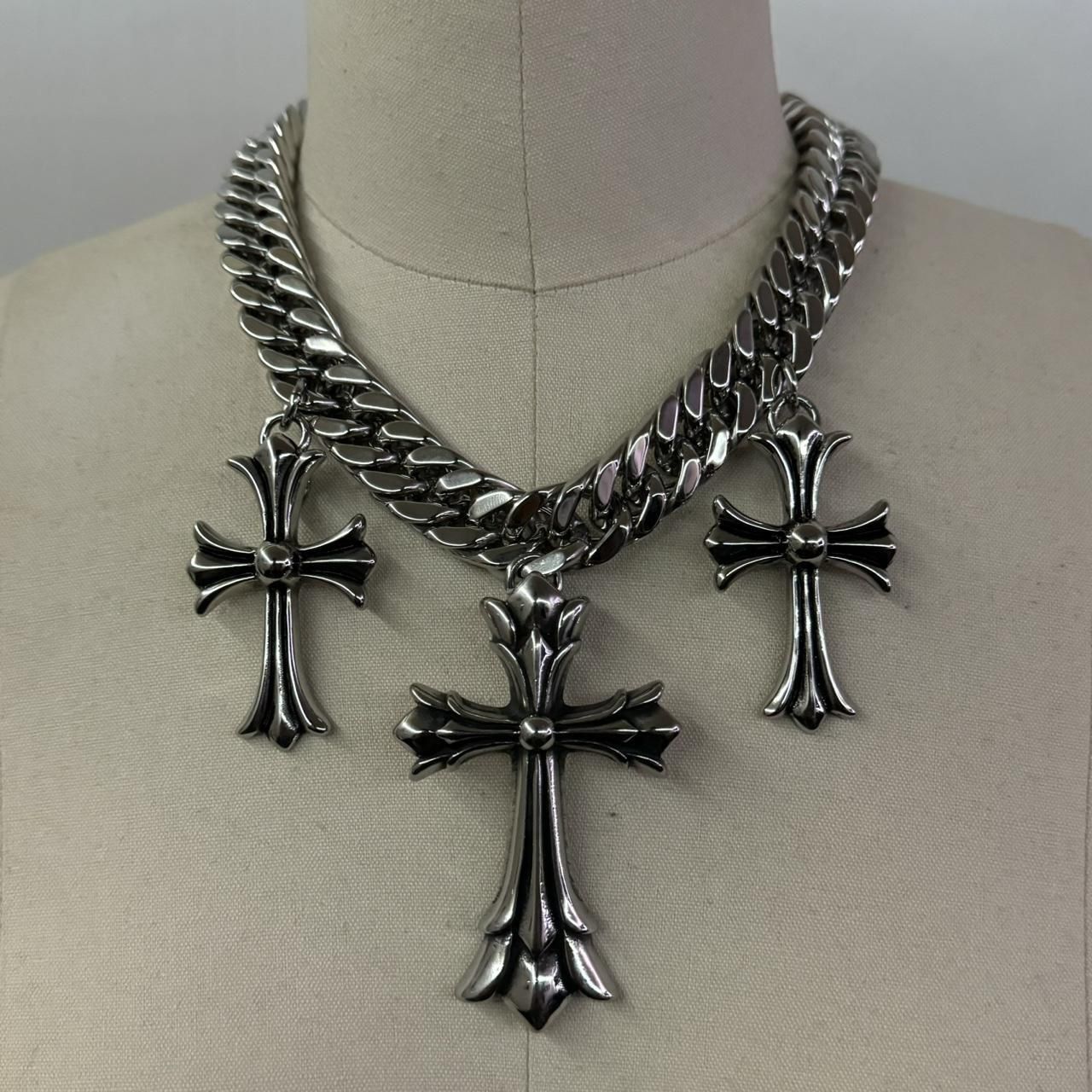 Tiple Silver oversized chrome cross chain necklace(65)57