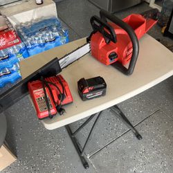 Milwaukee Chainsaw M18