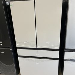 Samsung 4 Door Bespoke Refrigerator In White Glass