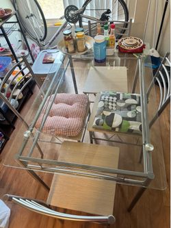 Dining table set