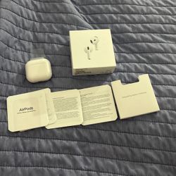 New AirPod 4 With Noise Cancellation 