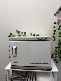 Towel warmer