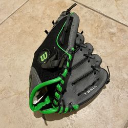 Wilson T-Ball Glove 9 1/2 Left Hand