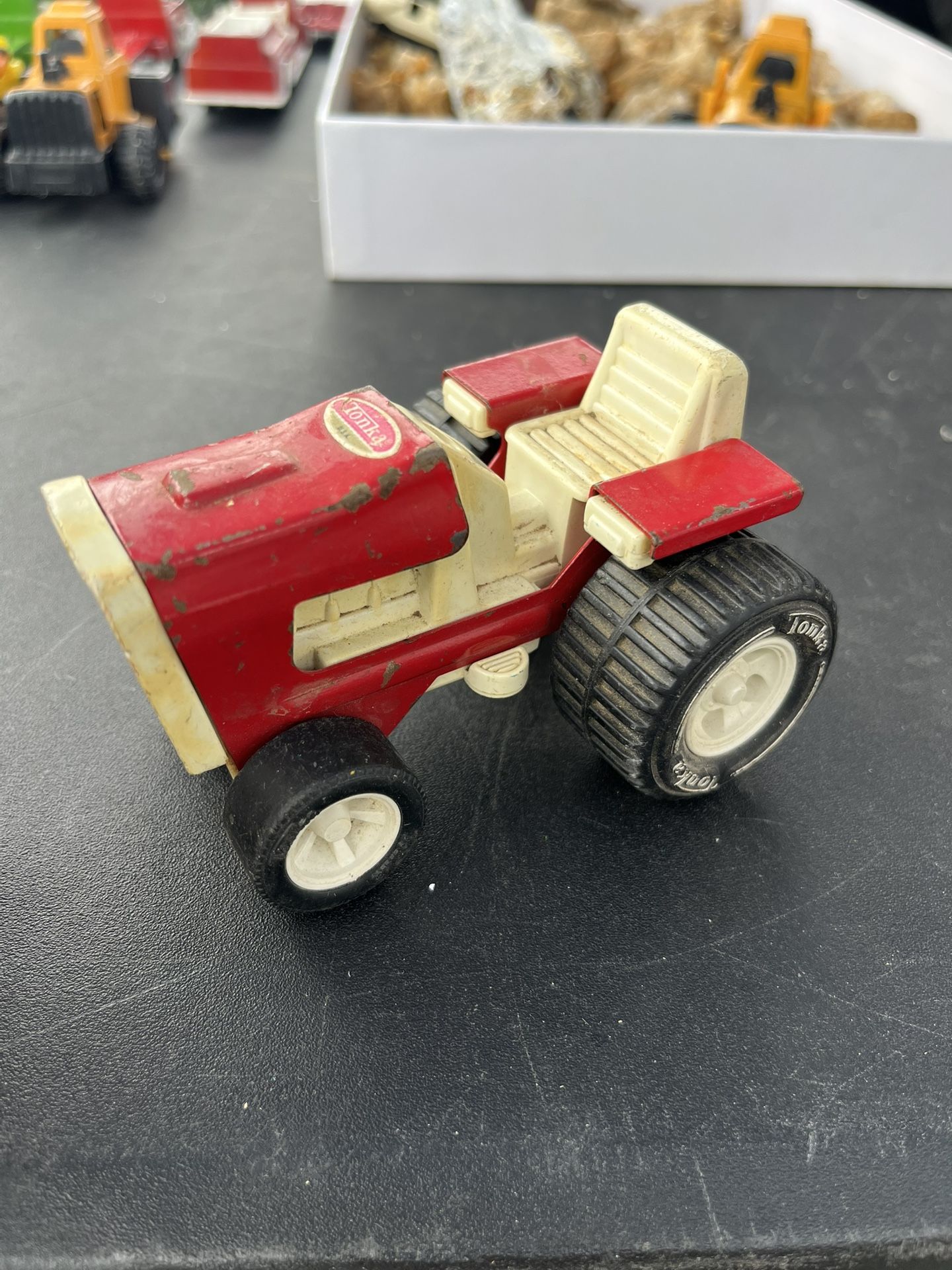 Vintage 1970s Tiny Tonka Farm Tractor Red & White