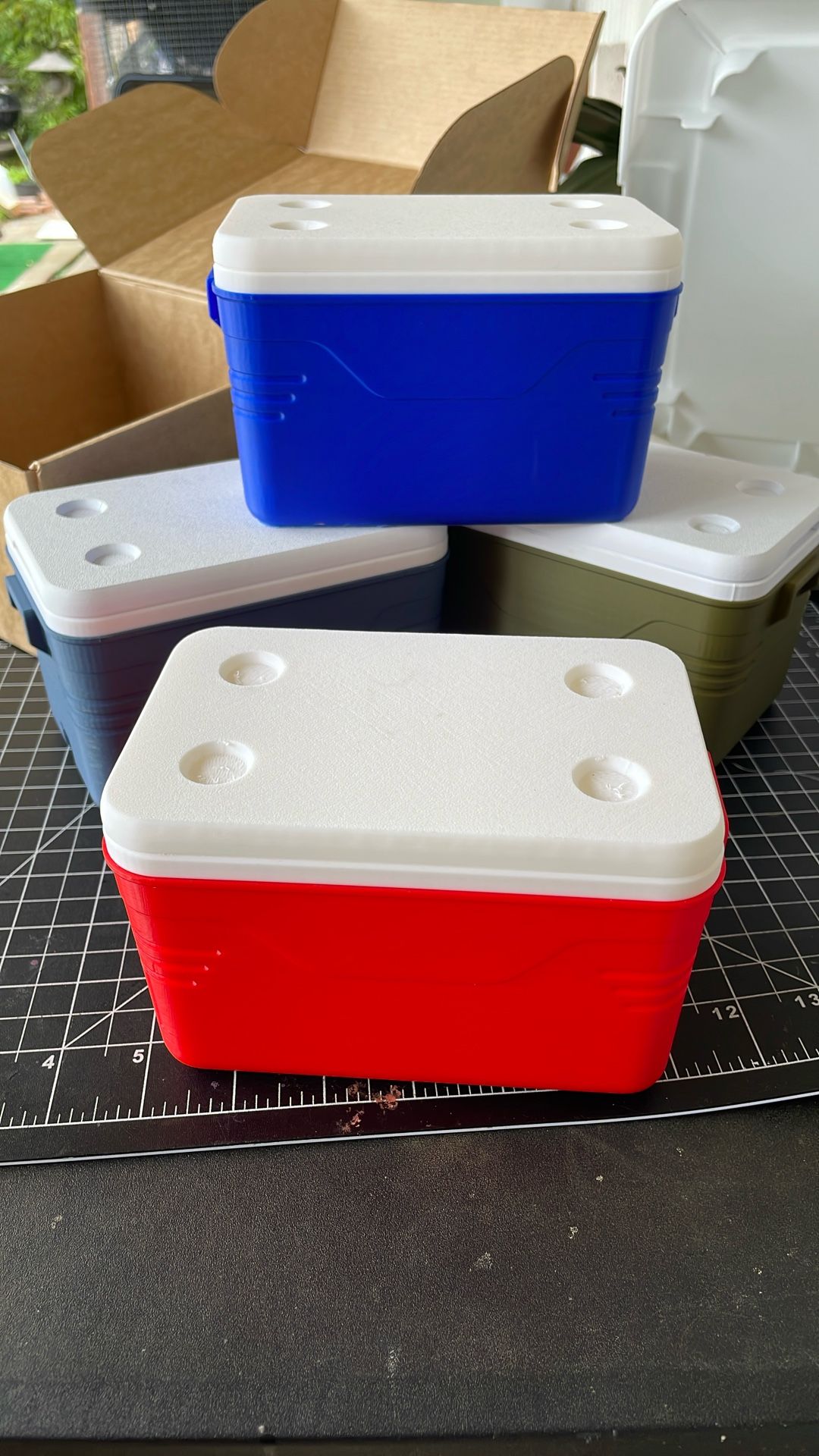 3D Printed Mini Coolers for 1 Can Of Beer