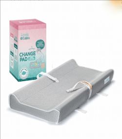 Baby carrier 2- changing pad 1- diapers dispenser 1- mirror for one prive