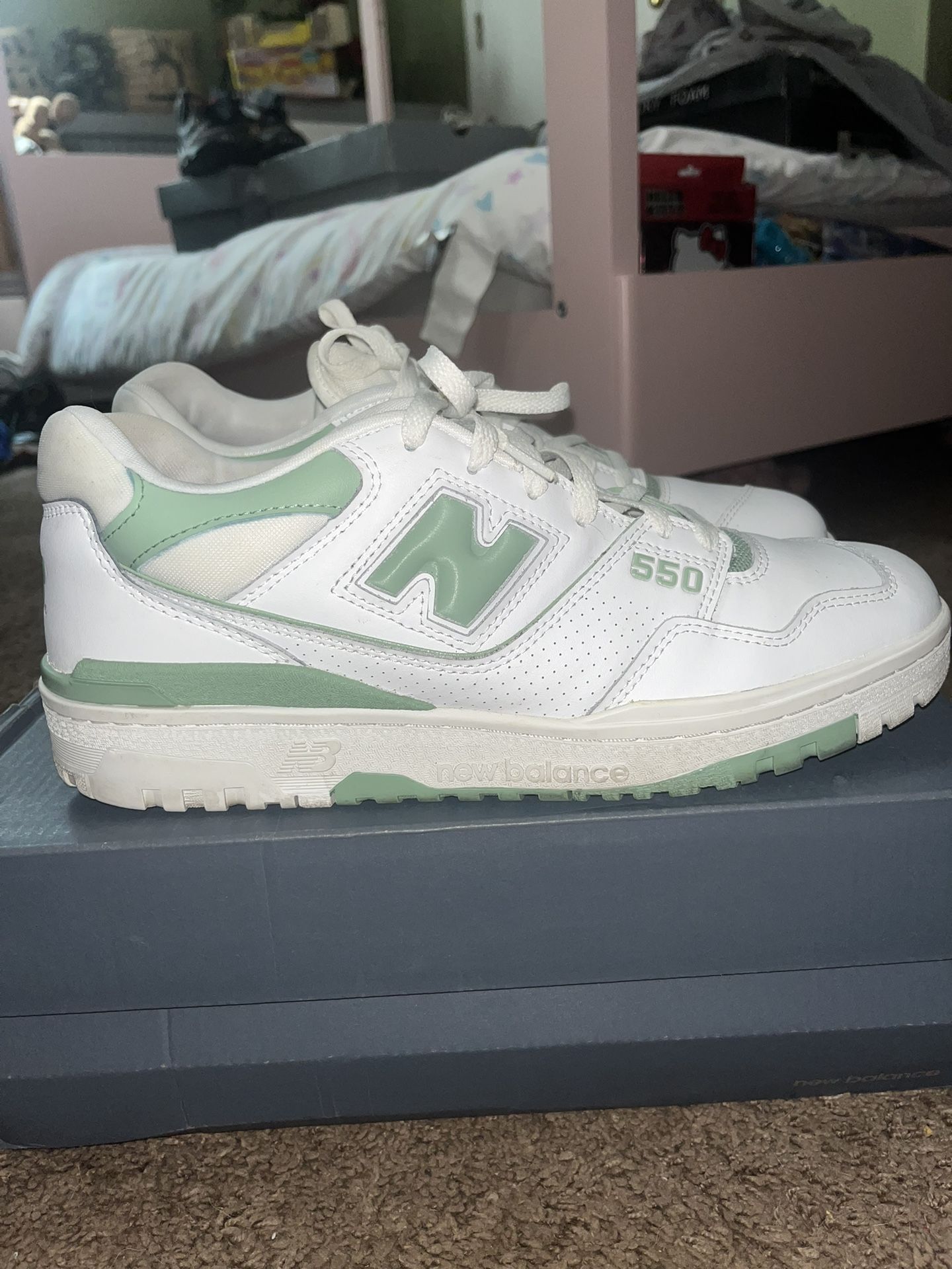 Size 11 New Balance 550s White Mint Green - Lightly Worn, OG Box
