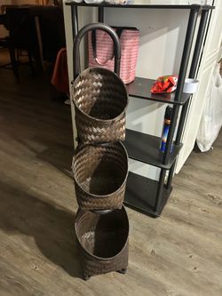 Basket shelf