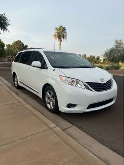 2014 Toyota Sienna