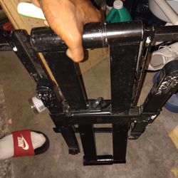 Samsung Flat screen Monitor And Wall Latch 