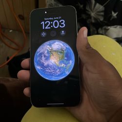 Iphone 14 cracked in the back unlocked