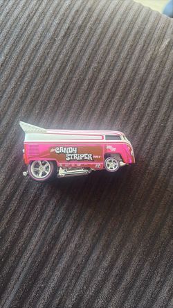 Hot wheel Pink line