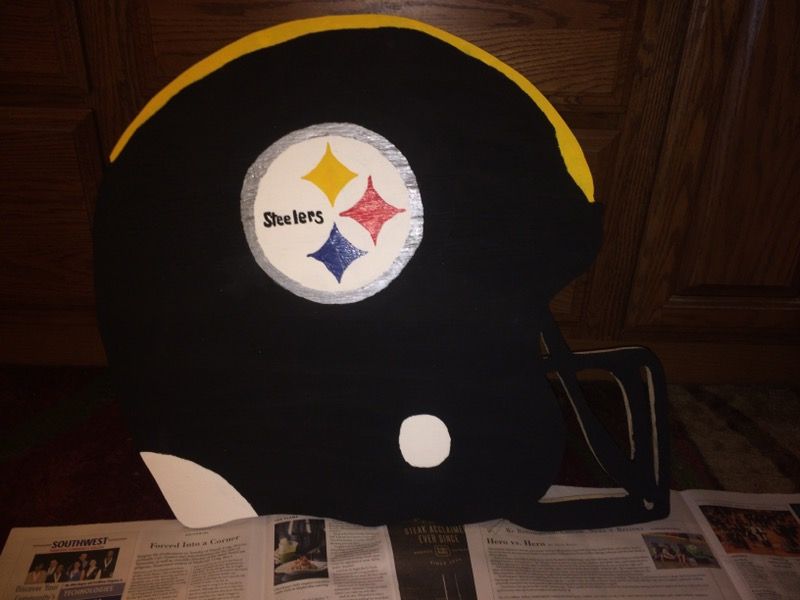 Signs and crafts painted with you favorite team!