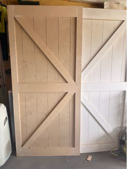 Farmhouse backdrop 36/79 closet doors