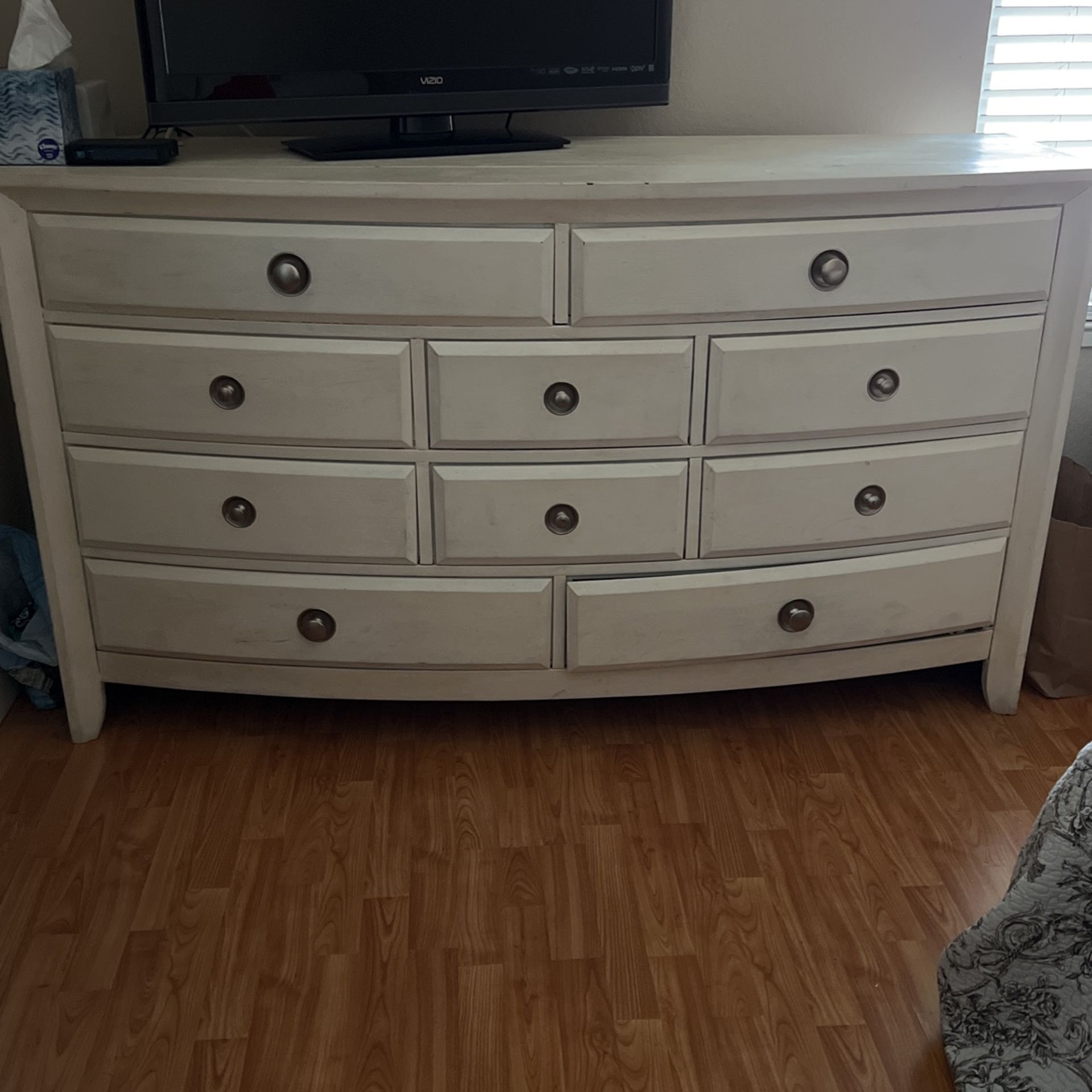 Large White Dresser for Sale in Bakersfield, California OfferUp