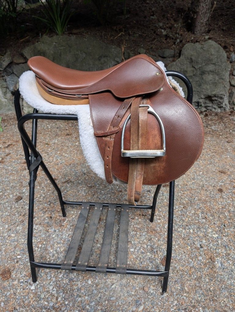 17" Crosby Prix des Nations English Saddle