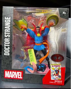 *RED PLATINUM * McFarlane Toys - Marvel 8" Doctor Strange 1:10th Scale Collectible with Scene (Strange Tales #128)
